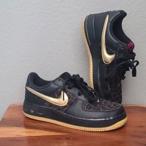 NIKE Air Force 1 Low Top Black Holographic Gold Heat Vintage Unisex Sneakers